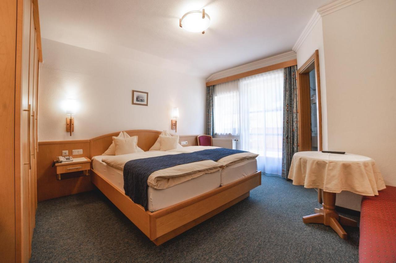 Hotel Landhaus Neumayr 그로살 외부 사진