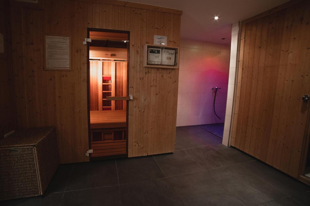 Hotel Landhaus Neumayr 그로살 외부 사진