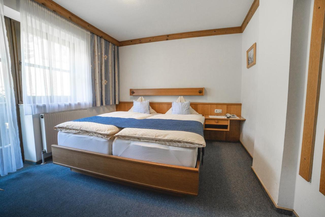 Hotel Landhaus Neumayr 그로살 외부 사진